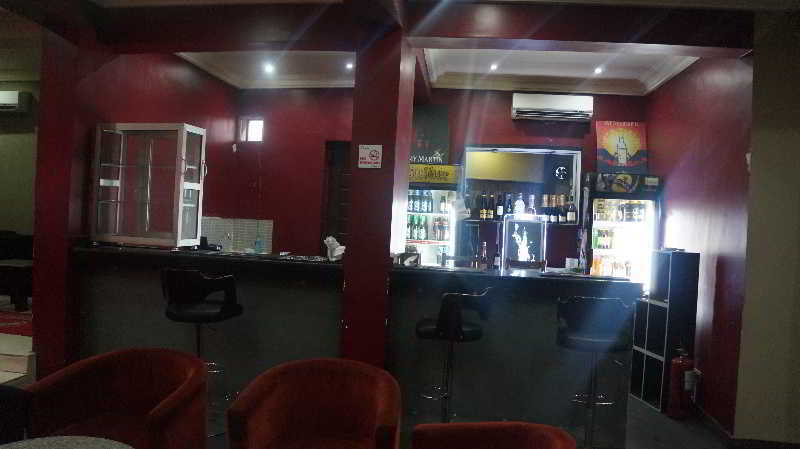 Knightsbridge Hotel Ikeja Esterno foto