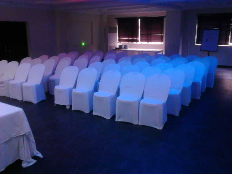 Knightsbridge Hotel Ikeja Esterno foto