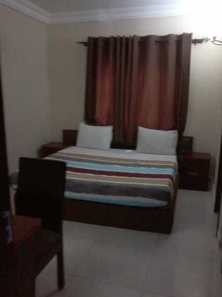 Knightsbridge Hotel Ikeja Esterno foto