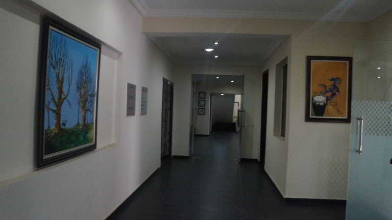 Knightsbridge Hotel Ikeja Esterno foto